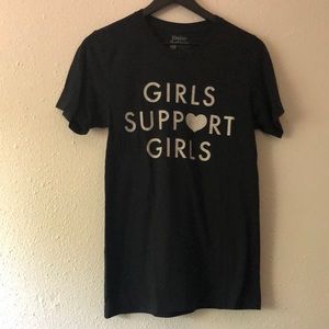 Daisy Natives Girls Support Girls Black T-Shirt Size Small